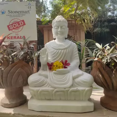 What is the Difference Between a Dharmachakra Mudra Buddha and an Abhaya Mudra Buddha Statue?